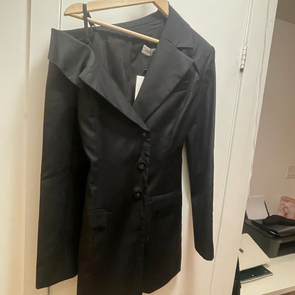 Anna Quan Blazer Dress - Picture 4 of 6